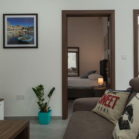 Hacienda Apartments Слима Экстерьер фото
