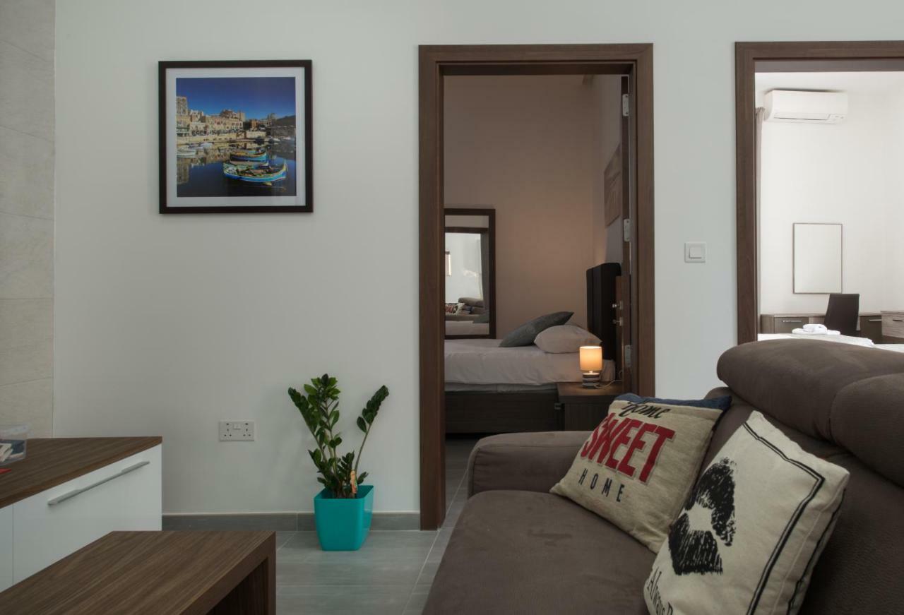 Hacienda Apartments Слима Экстерьер фото